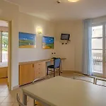 Lejlighedshotel Residenza Al Porto Con Parcheggio 3*