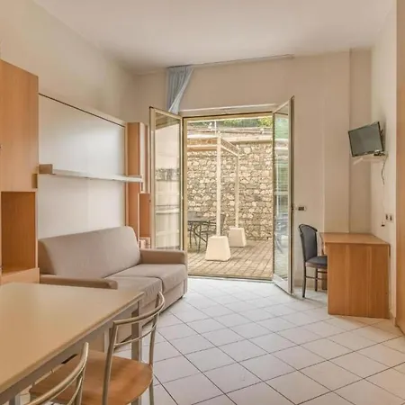 Residenza Al Porto Con Parcheggio スポトルノ
