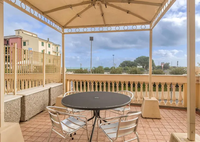 Residenza Al Porto Con Parcheggio Hotel apartamentowy 3*