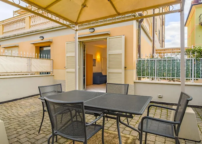 Residenza Al Porto Con Parcheggio Spotorno