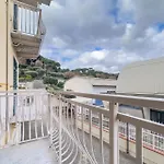 Residenza Al Porto Con Parcheggio 아파트호텔