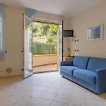 Residenza Al Porto Con Parcheggio 아파트호텔 스포토르노