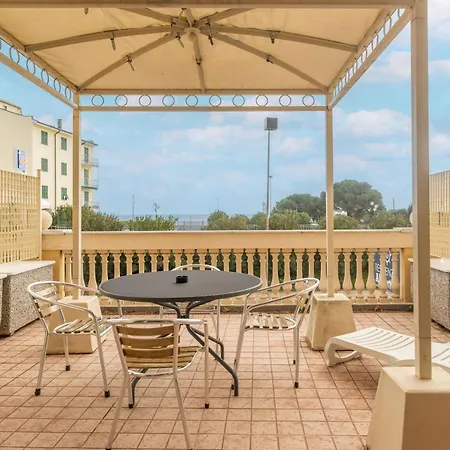 Residenza Al Porto Con Parcheggio Spotorno