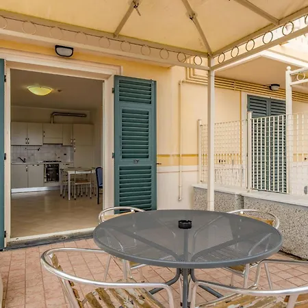 Hotel apartamentowy Residenza Al Porto Con Parcheggio Spotorno