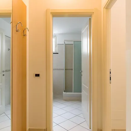 Residenza Al Porto Con Parcheggio Spotorno