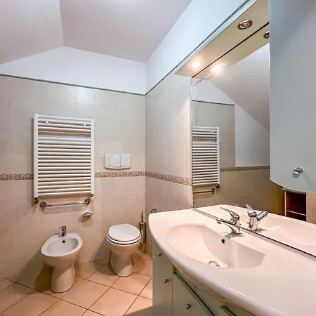 Residenza Al Porto Con Parcheggio Hotel apartamentowy 3*