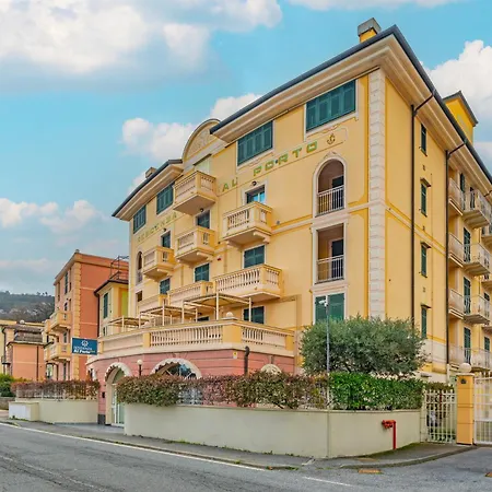 Residenza Al Porto Con Parcheggio Lägenhetshotell