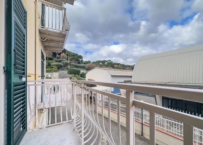 Residenza Al Porto Con Parcheggio Lägenhetshotell