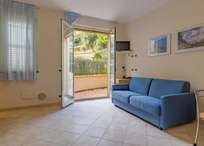 Residenza Al Porto Con Parcheggio Spotorno