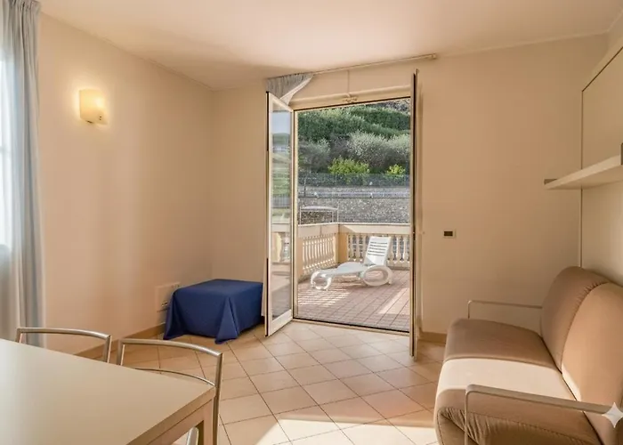 Lägenhetshotell Residenza Al Porto Con Parcheggio 3*